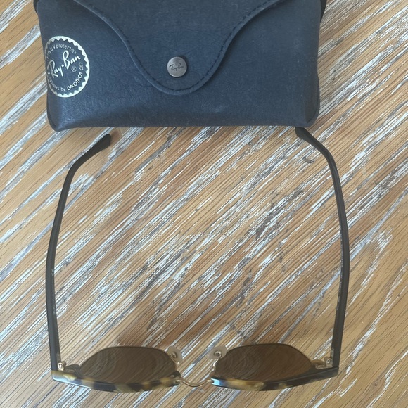 RayBan Clubmaster Tortoise with Brown Lens - Picture 4 of 5